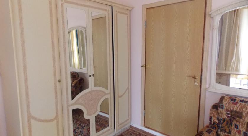 Гостиница Oasis Guest House Вардане