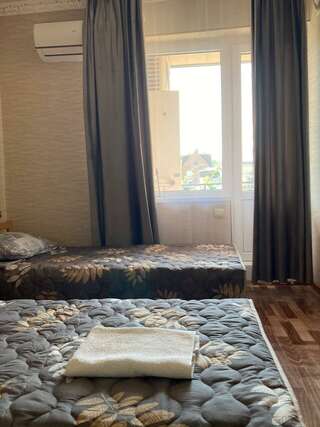 Гостиница Оазис Вардане Двухместный номер с 1 кроватью или 2 отдельными кроватями и балконом-1